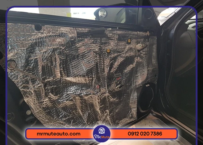 نصب عایق کف خودرو